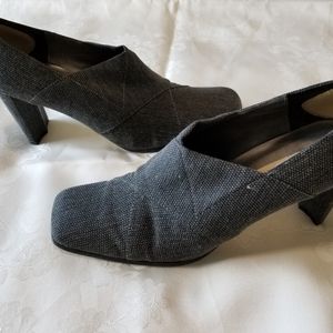Ann Marino Fabric Heels Sz 8.5